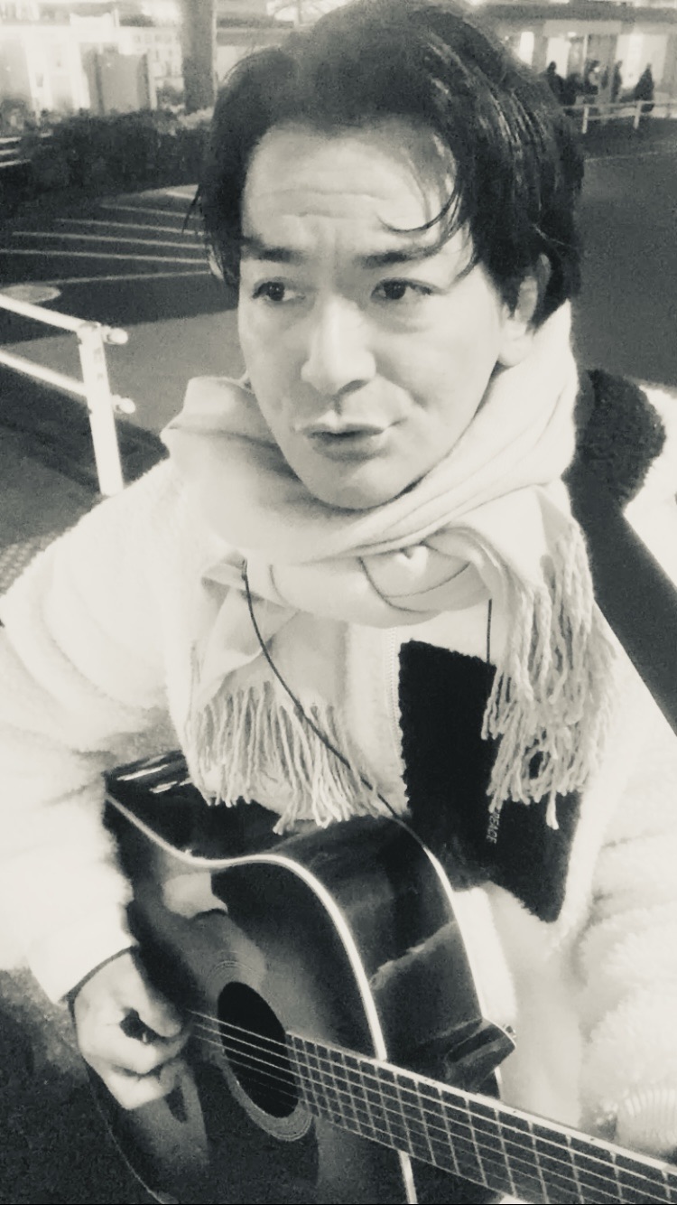 沖田演夢街頭弾き語りライブ12/24〜12/27配信のお知らせ