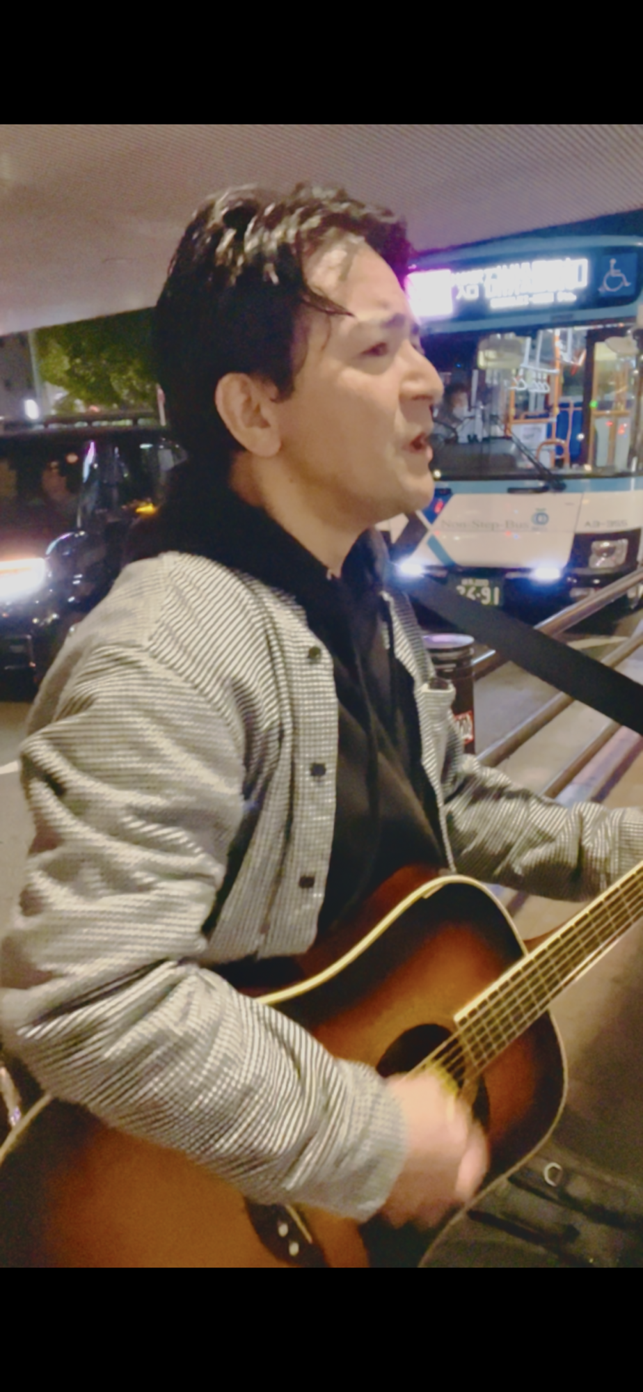 沖田演夢街頭弾き語りライブ11/24〜11/29配信のお知らせ